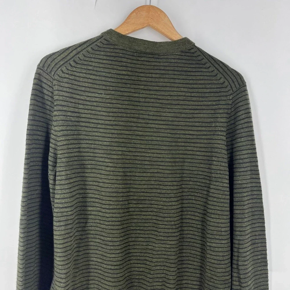 Banana Republic Mens Extra Fine Merino Wool Henley Sweater Olive Green Striped L